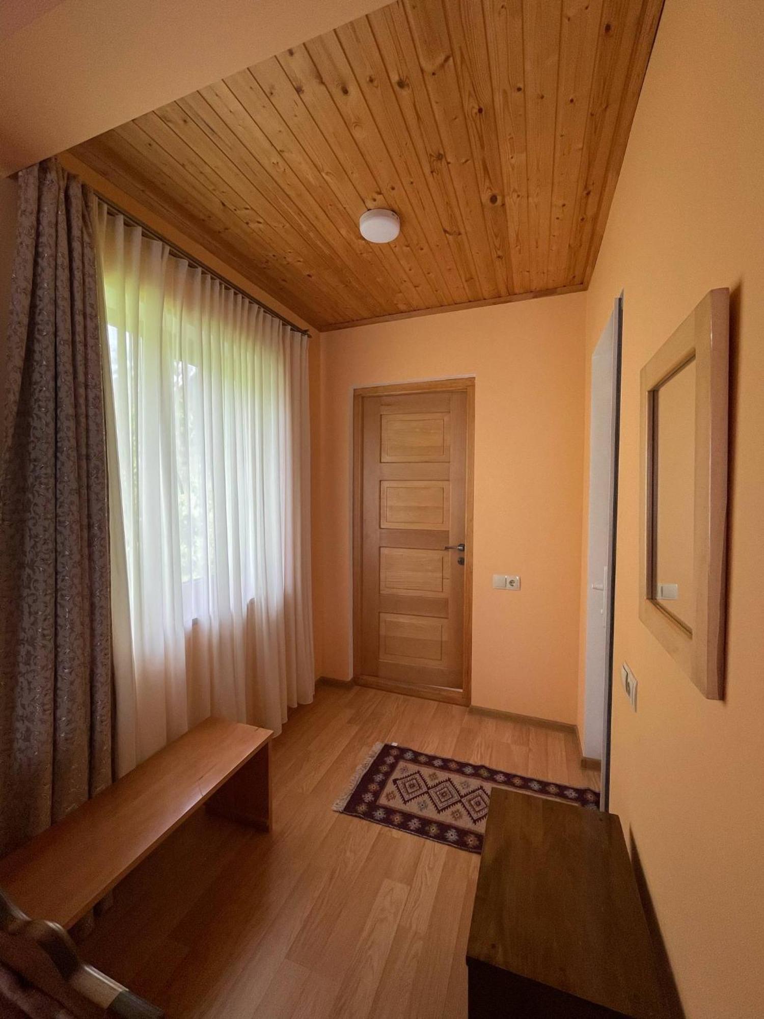 Guest House Victor Zhabeshi Exteriér fotografie